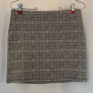 Forever 21 Black and White Skirt